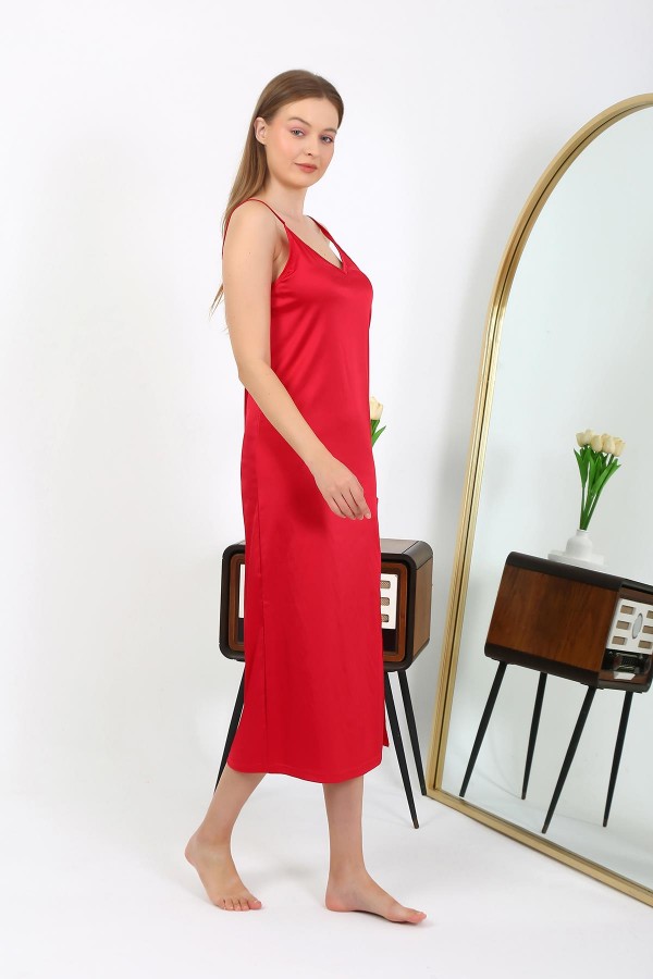 Moda Çizgi Yırtmaçlı Uzun Saten Gecelik Kırmızı 7410