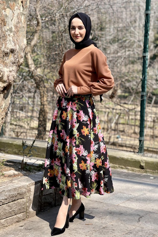 Moda Çizgi Etek