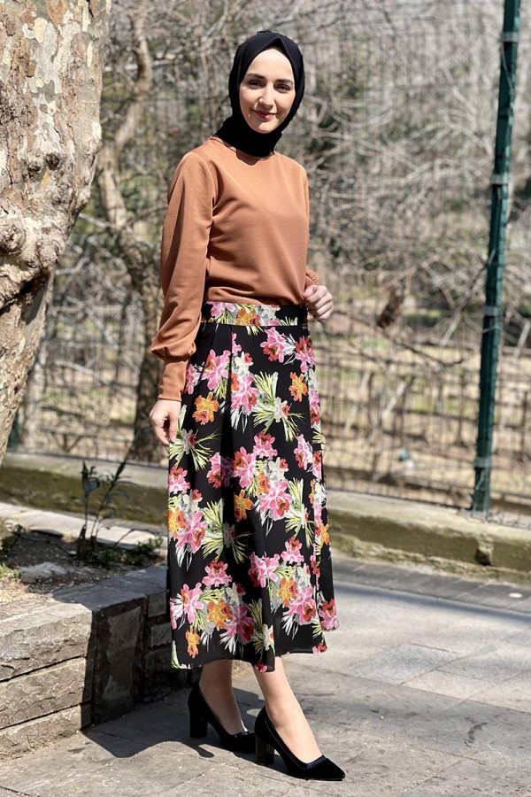Moda Çizgi Etek